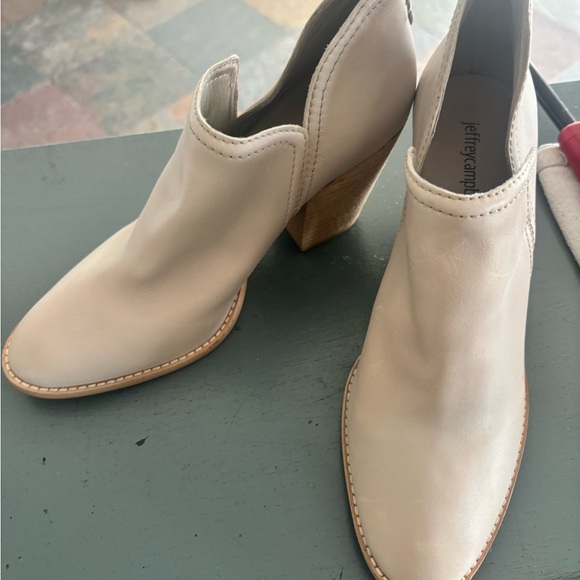 Jeffrey Campbell Cream Heeled Boots Sleek Design size 10 - Picture 3 of 9